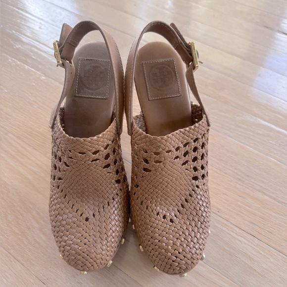 Tory Burch Widdianne Woven Leather Studded Platform Wooden Clogs. Sz 8. - Picture 3 of 5
